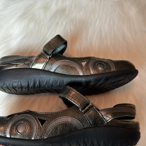 Naot Leather Slingback Mary Jane Metallic Sandal Size 36 - Picture 4 of 6